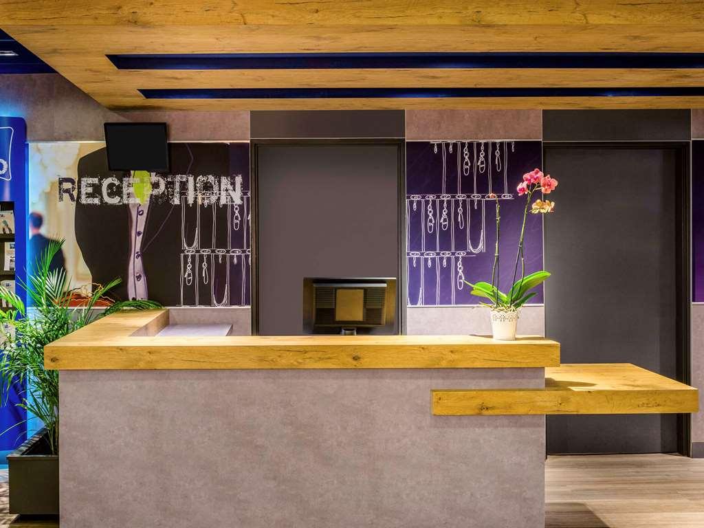 Ibis Budget Saint-Maurice Экстерьер фото