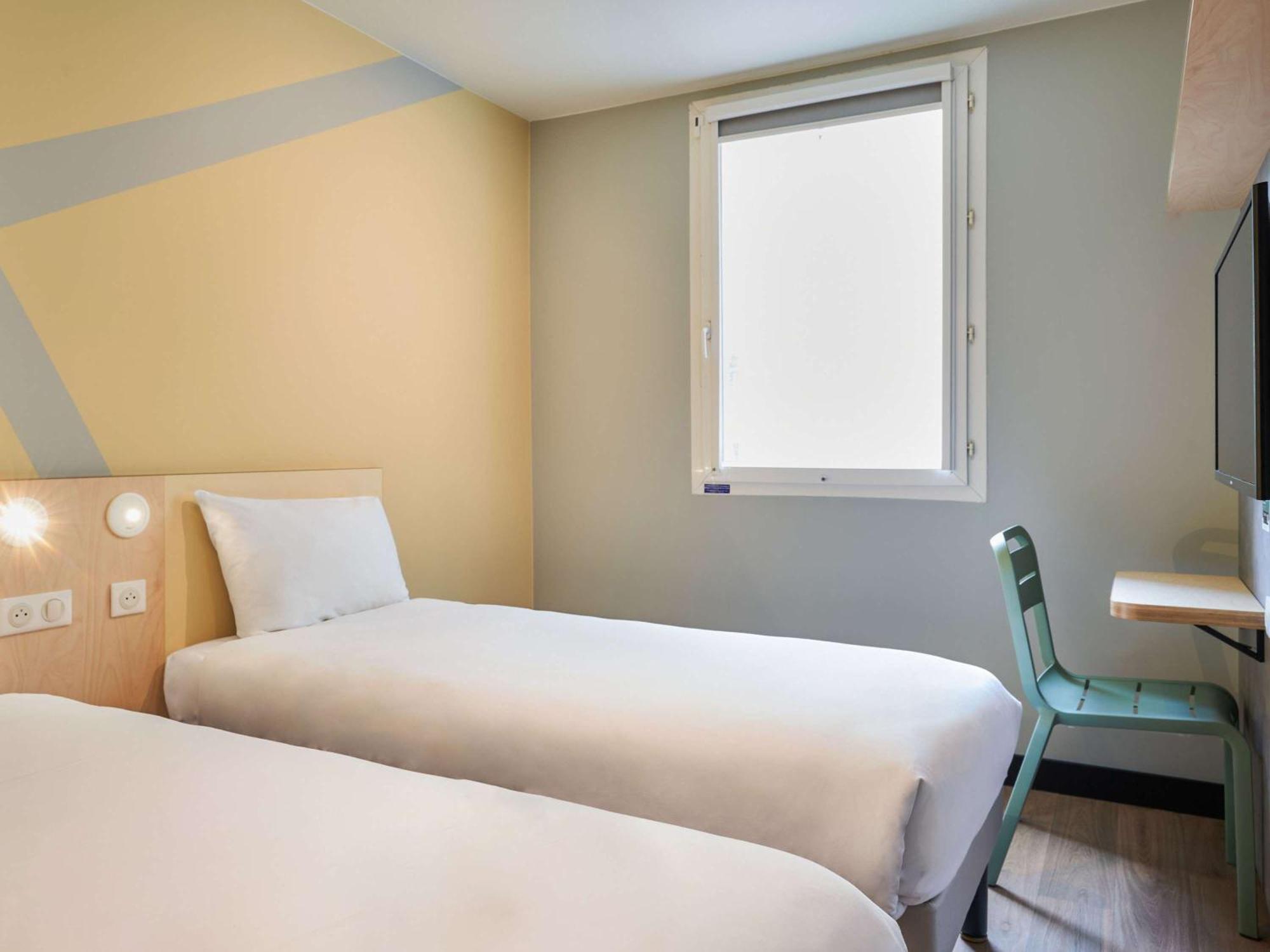 Ibis Budget Saint-Maurice Экстерьер фото